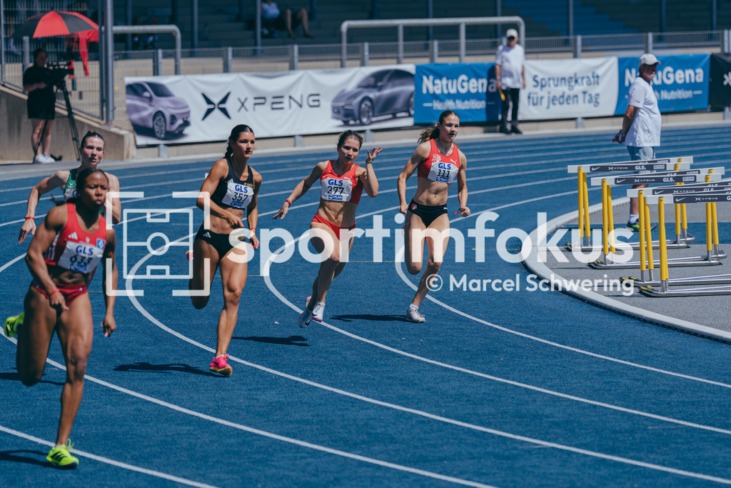 Deutsche Meisterschaften U20 / U16 2026 | Emma Seng, LG Stadtwerke München, 357, Emma Plöchinger, LAC Passau, 277, Neela Holtz, SC Potsdam e.V., 111, 200-Meter-Lauf, Halbfinale, Deutsche Meisterschaften der U20 &amp; U16 2026, Lohrheidestadion Bochum-Wattenscheid, 12.07.2026. Foto: Marcel Schwering / sportimfokus - Realisiert mit Pictrs.com
