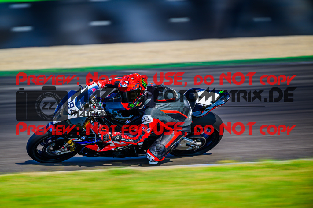 MaZZes_Fotomatrix_20250816_6007705_5680 | WEISS