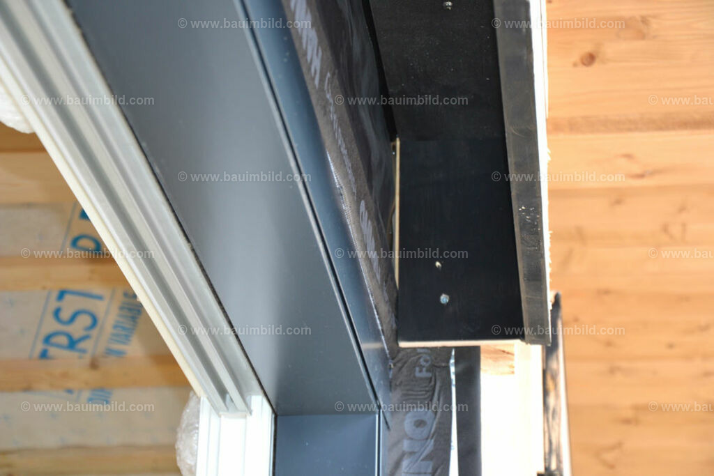 bib-lg13-holzbau-ausbau-0043 | Nach LV-Leistungsgruppen sortierte Detailfotos über den Bau eines Hauses. Alle Hausbau-Bilder direkt vom Urheber und Autor der Website Haus-Selber-Bauen.com