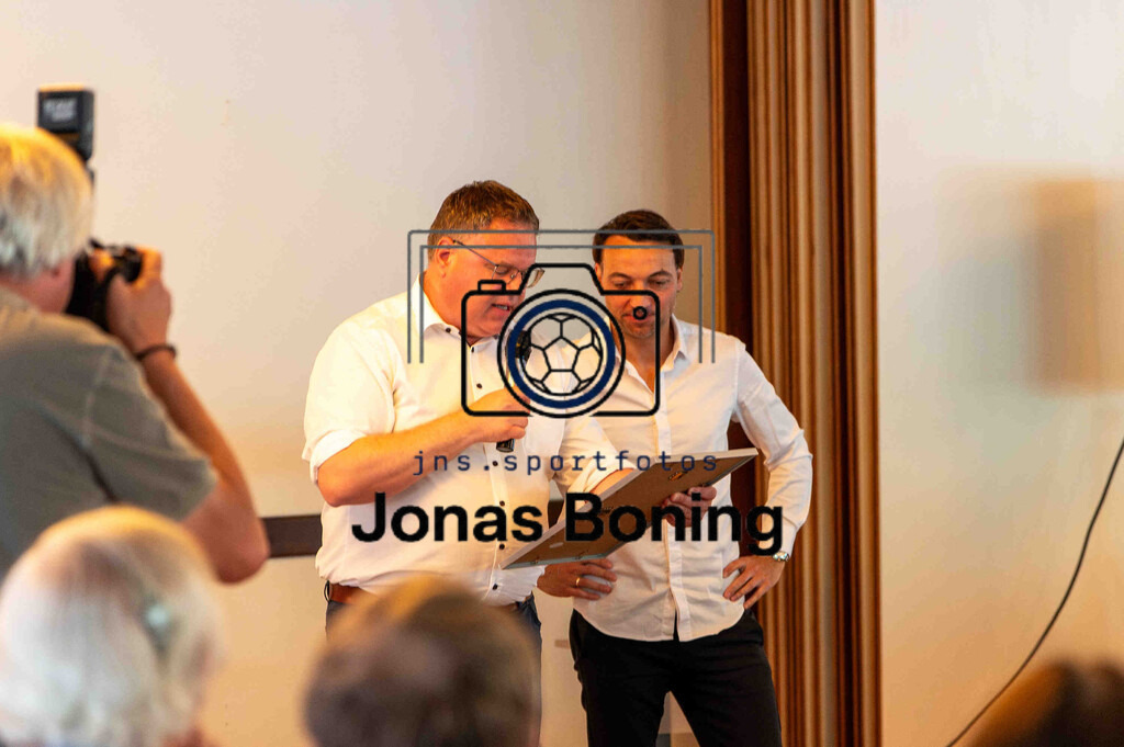 Fußball I E-Junioren I Saison 2025-2026 I OM-Cup Lüsche I Sonntag  I 23233 | jns.sportfotos - Realisiert mit Pictrs.com