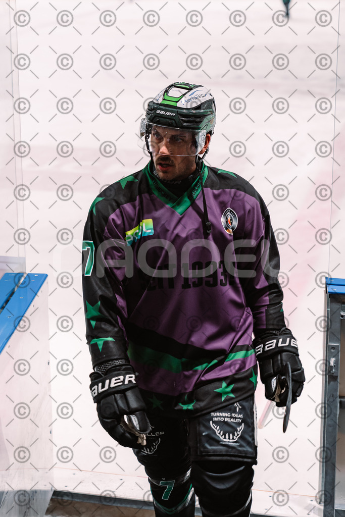 Alligators_vs_Stuttgart_16_11_2025-13 | Höchstadt Alligators Fotogalerie: Eishockey-Action aus Franken. Professionelle Spielfotos, Portraits & Stadionbilder zum Download. Jetzt entdecken! - Realisiert mit Pictrs.com