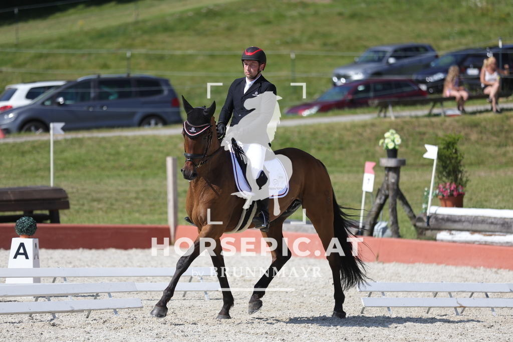 0P6A7799 | Willkommen bei Brunnmayr - Design & Fotografie – Ihrem Spezialisten für Reitturniere und Pferdeveranstaltungen in Oberösterreich, Salzburg und Bayern! Seit über 17 Jahren sind wir leidenschaftlich dabei.