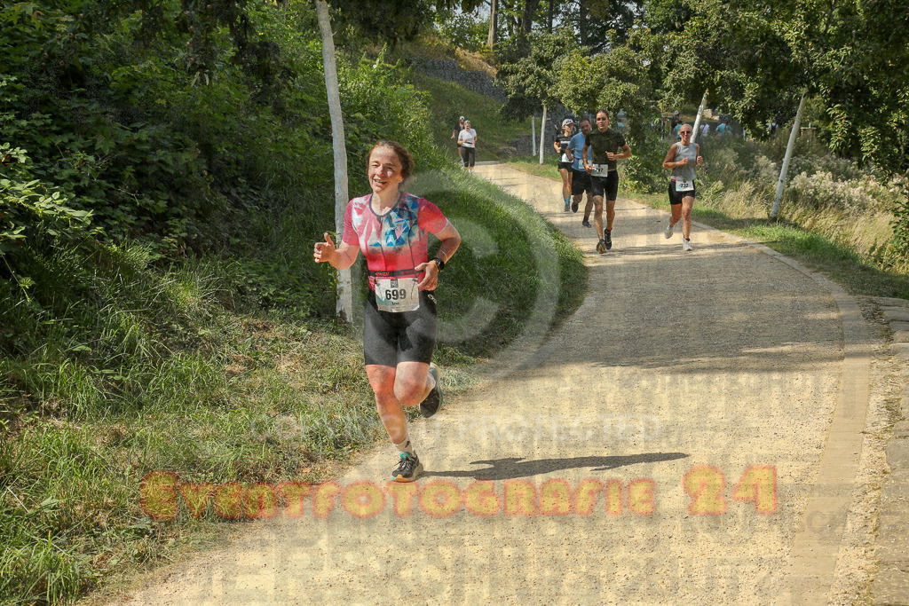 250824_1454_EX1_7981 | Sportfotografie im Rhein-Sieg Kreis, Köln, Bonn, NRW, Rheinland Pfalz, Hessen, etc. Unser Tätigkeitsfeld umfasst den Laufsport vom Volkslauf über den Marathon, Duathlon, Triathon bis zum Ultralauf wie Kölnpfad Ultra oder Schindertrail.