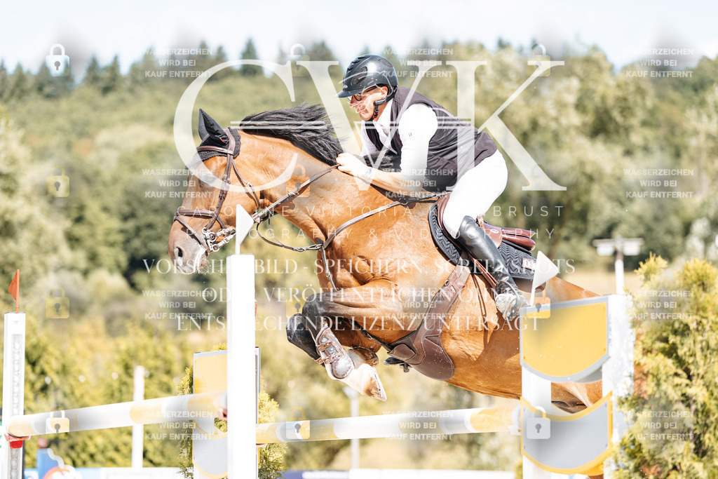 CK908855 | Turnierfotografie Pferdefotografie Trier Rheinland-Pfalz Pferdesport Reitsport Tierfotografie Sportfotografie Pferdevideo Pferdevideografie Equestrianvideography equestrianphotography  - Realisiert mit Pictrs.com