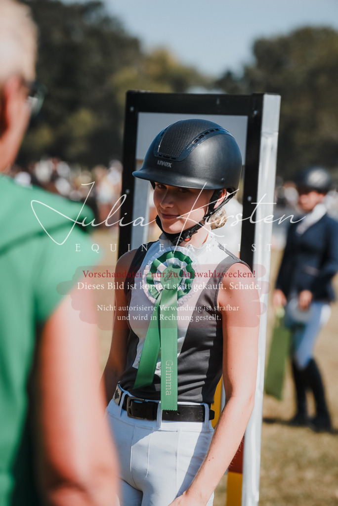 DSC_6368 | Pferde- und Turnierfotografie in Westsachsen. Pferdeportraits, Auftragszeichnungen und intuitive Kunst.