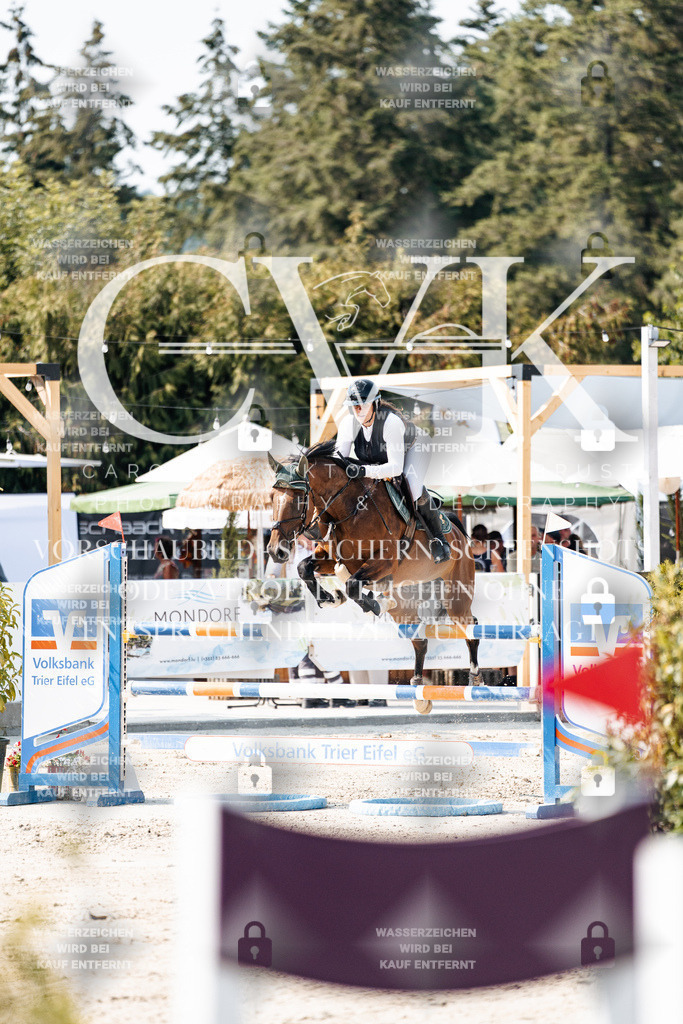 CK902461 | Turnierfotografie Pferdefotografie Trier Rheinland-Pfalz Pferdesport Reitsport Tierfotografie Sportfotografie Pferdevideo Pferdevideografie Equestrianvideography equestrianphotography  - Realisiert mit Pictrs.com