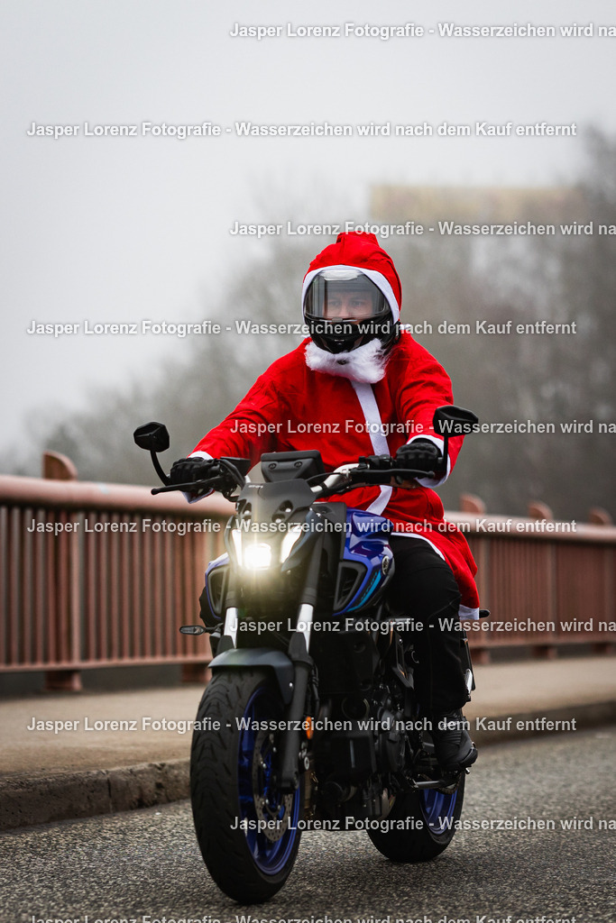 X-Mas Ride I Kiel I 2025 | Jasper Lorenz Fotografie - Realisiert mit Pictrs.com