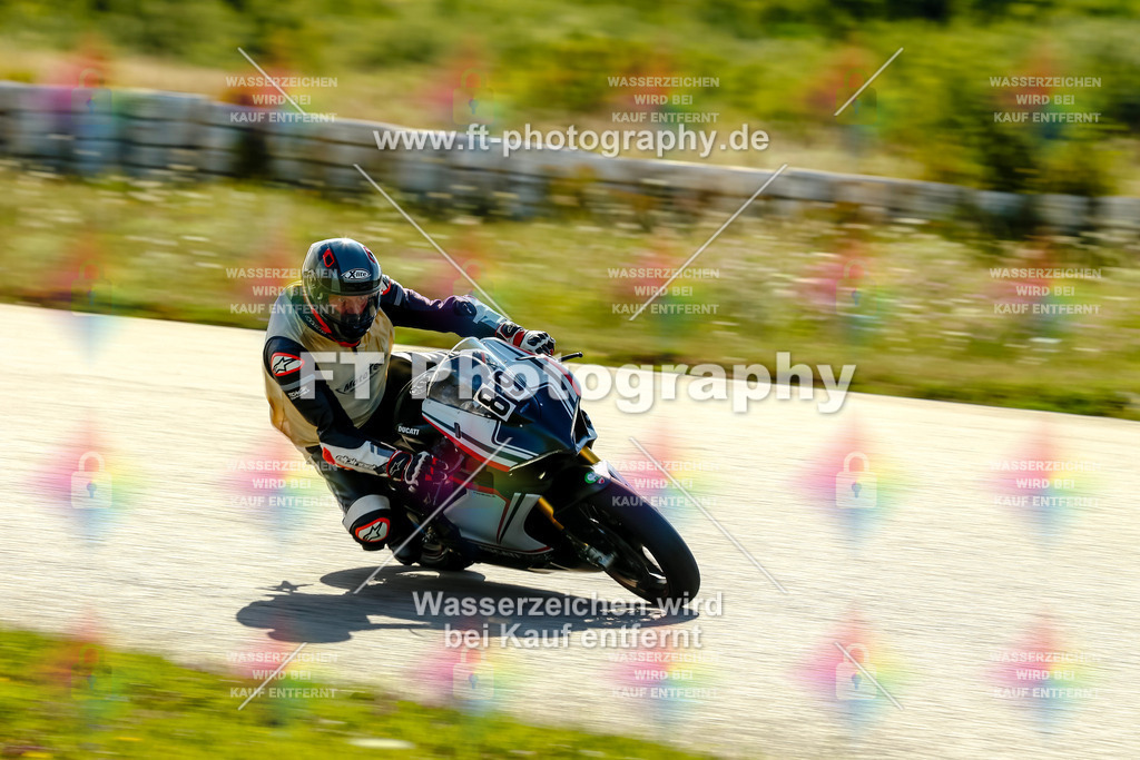Chambley Juli-0247 | Hier findet Ihr Bilder von Touristenfahrten auf der Nürburgring Nordschleife oder von anderen Veranstaltungen die ich besucht habe. Viel Spass beim Durch Schauen 