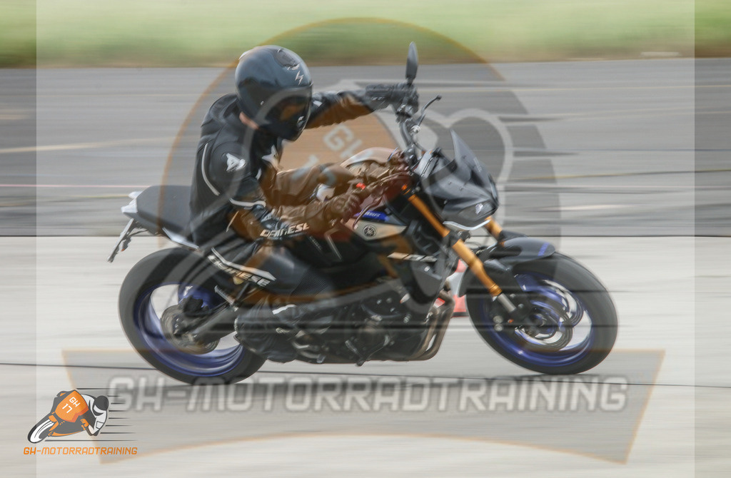 IMG_2809 | gh-motorradtraining-foto.de - Realisiert mit Pictrs.com