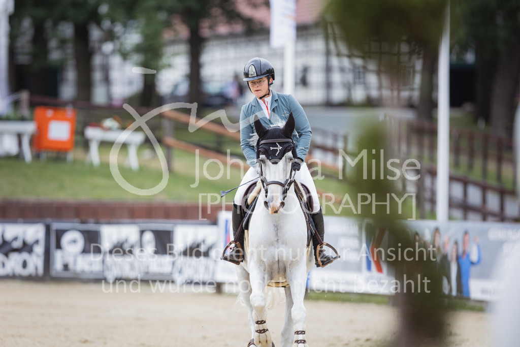 220731_BHO_ST_M2-Spr_2-707 | Deine schönsten Turniermomente als professionelle Fotos! Entdecke hochwertige Pferdesport-Fotografie im Online-Shop. Jetzt Fotos finden & bestellen!