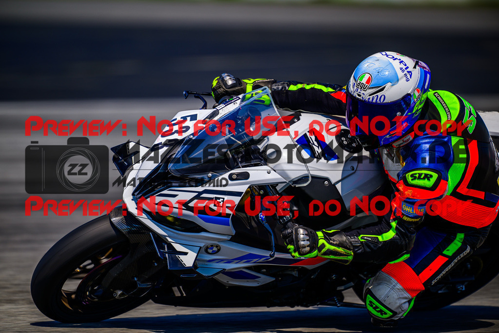 MaZZes_FotoMatrix_240520_6021986_0646 | WEISS