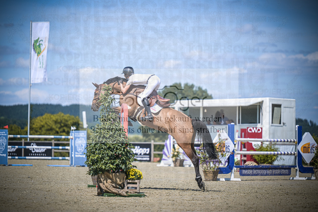 DOS_4515 | Entdecke hochwertige Reitturnierfotos von Foto Oger. Professionell, emotional und authentisch – jetzt Lieblingsmomente im Shop bestellen.Deutschlandweite Turnierfotografie. - Realisiert mit Pictrs.com