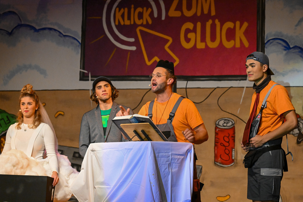 18. November 2022 - Abendundunterhaltung TV/DTV Neftenbach | 18. November 2022 / MZH Auenrain, Neftenbach
Abendundunterhaltung TV/DTV Neftenbach
Motto: Klick zum Glück
Bild: Sportfotografie Markus Aeschimann | www.markus-aeschimann.ch - Realisiert mit Pictrs.com