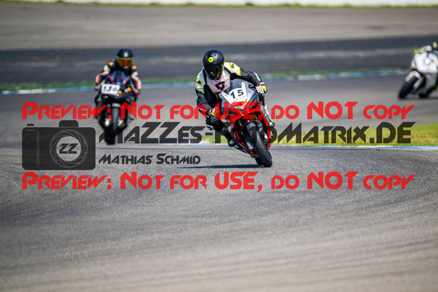 MaZZes_FotoMatrix_240520_6007705_3913 | GELB