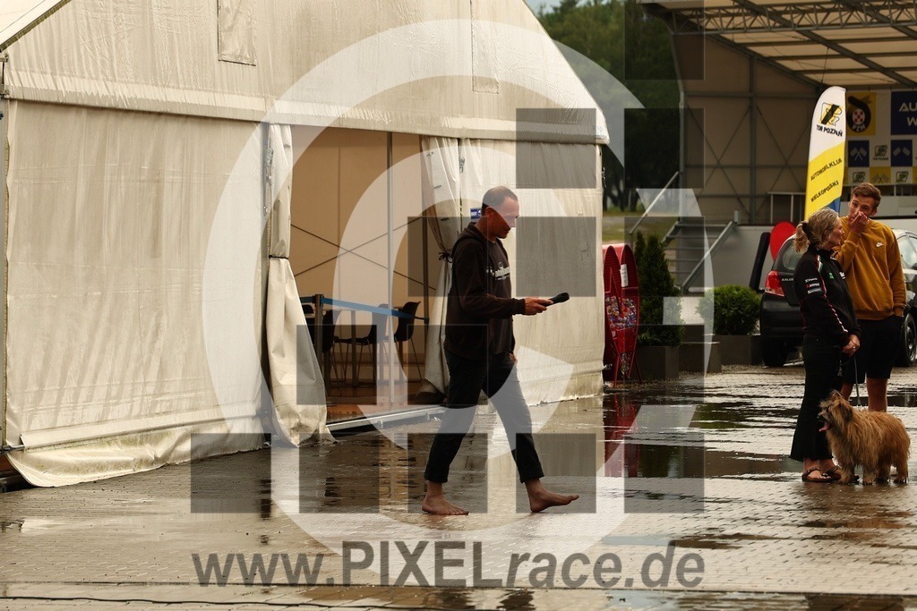 social-20240604_33469 | Schöne Erinnerungen an spannende Momente - das festzuhalten ist unser Job. PIXELrace.de ist seit 2003 auf den Rennstrecken Europas unterwegs um die Action draußen beim Fahren und die wunderbare Stimmung imm Fahrerlager für euch einzufangen.