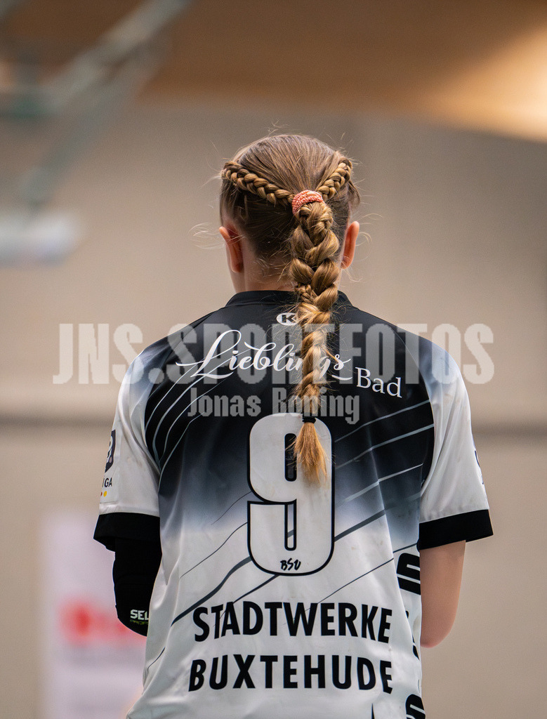 Handball I Frauen I Saison 2025-2026 I 3. Liga Staffel Nord I 13. Spieltag I SC SFN Vechta -Buxtehuder SV II-48 | Pia Pöttker (9, Buxtehuder SV II) - Realisiert mit Pictrs.com
