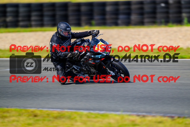 MaZZes_FotoMatrix_240725_6007705_0829 | GELB