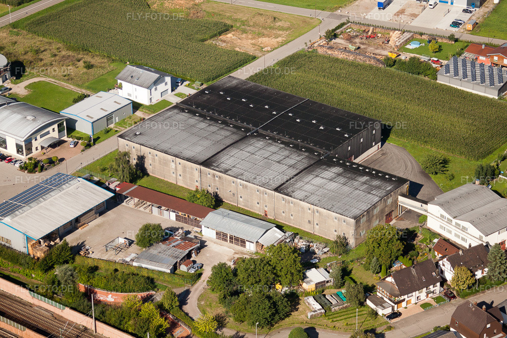 Luftbild: Werksgelände Muffenrohr GmbH im Ortsteil Hatzenweier in Ottersweier im Bundesland Baden-Württemberg in Deutschland. Foto: IMG_31721.jpg vom 20.08.2010 durch Werner Riehm/FLY-FOTO.de