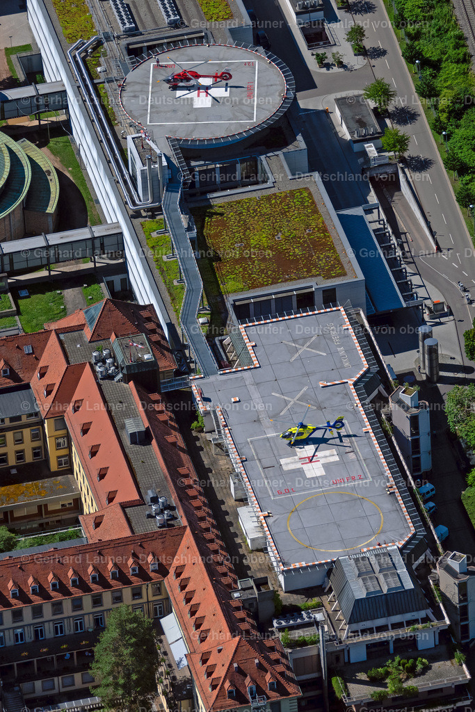 4033495 | FREIBURG IM BREISGAU 30.06.2020 Helikopter- Hubschrauber- Landeplatz am Klinikgelände des Krankenhauses Uniklinik in Freiburg im Breisgau im Bundesland Baden-Württemberg, Deutschland. Weiterführende Informationen bei: Universitätsklinikum Freiburg. // Helicopter helipad on the clinic grounds of the hospital Uniklinik in Freiburg im Breisgau in the state Baden-Wuerttemberg, Germany. Further information at: Universitaetsklinikum Freiburg. Foto: Gerhard Launer
