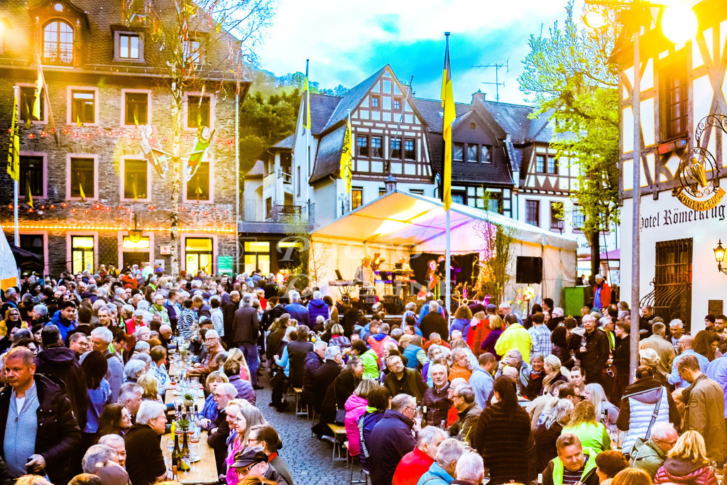 Oberwesel 2023 Hexennacht-2227 | Die Hexennacht in Oberwesel am Rhein findet in der Walpurgisnacht am 30. April statt. - Realisiert mit Pictrs.com