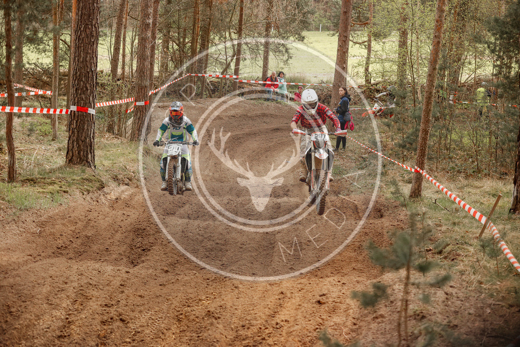 4TaktLauf1-275 | koppe-media - Realisiert mit Pictrs.com
