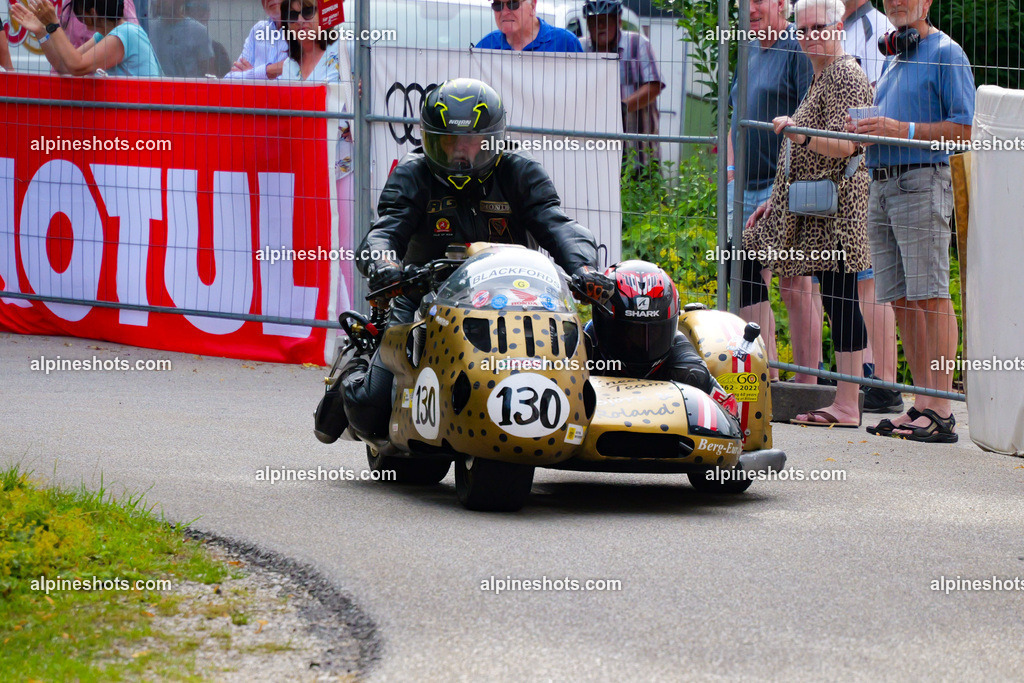 P1025675 | Erleben Sie atemberaubende, hochqualitative Fotos Ihrer Fahrt entlang der malerischen Alpenstraßen. Besuchen Sie alpineshots.com, um professionelle Aufnahmen Ihrer unvergesslichen Reise zu finden und zu kaufen - Realisiert mit Pictrs.com