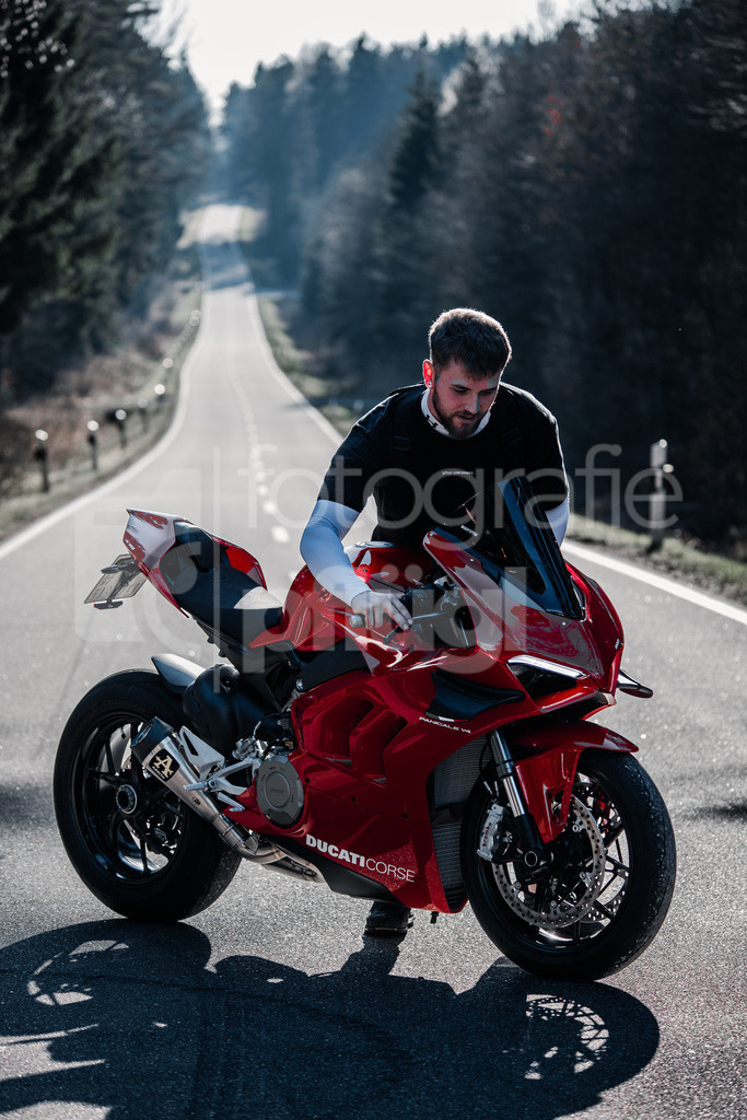 001A4429 | fotografie-pfluegl - Realisiert mit Pictrs.com