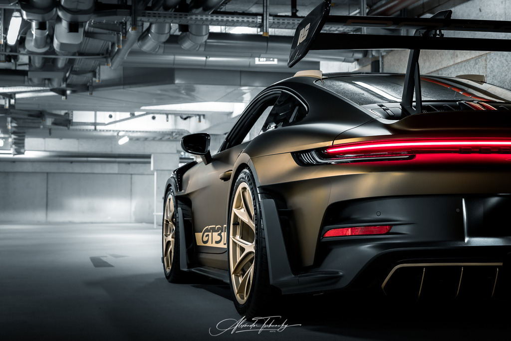 R6AT1453 _Alexander Tschuncky | Entdecken Sie die faszinierende Welt von Alexander Tschuncky Arts: Kreative Fotografie, atemberaubende Automobilkunst und hochwertiger Bilderdruck. Lassen Sie sich inspirieren! - Realisiert mit Pictrs.com