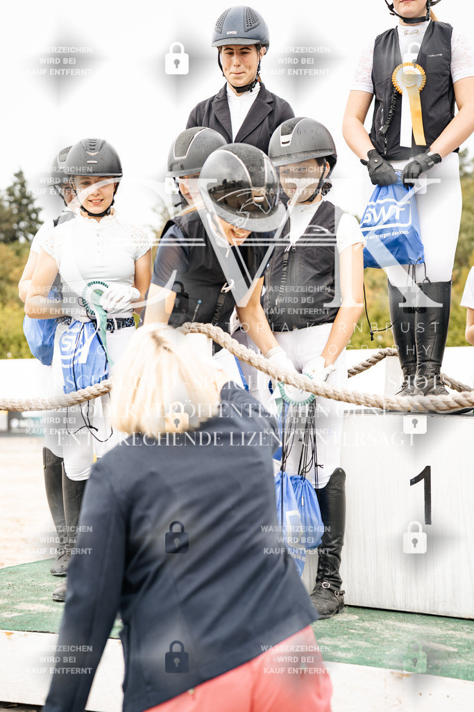 CK705168 | Turnierfotografie Pferdefotografie Trier Rheinland-Pfalz Pferdesport Reitsport Tierfotografie Sportfotografie Pferdevideo Pferdevideografie Equestrianvideography equestrianphotography  - Realisiert mit Pictrs.com