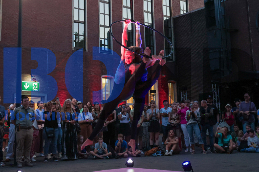 SES_BOCEXT20250626-52 | bond - Realisiert mit Pictrs.com