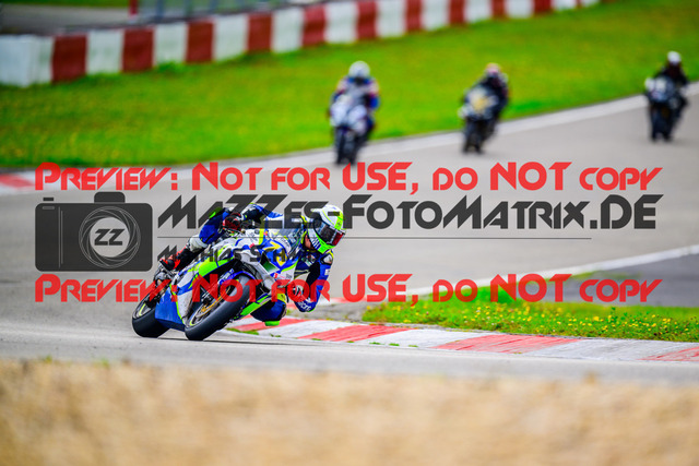 MaZZes_FotoMatrix_240910_6007705_9298 | WEISS