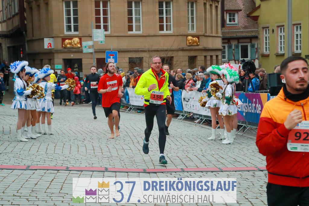 VR Bank Hauptlauf 10000m | 3 Koenigslauf 2023 - Realisiert mit Pictrs.com