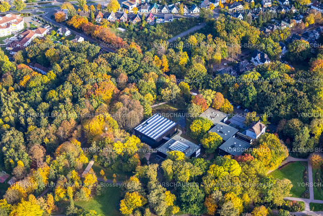 Bottrop221006032 | Luftbild, Museumszentrum Quadrat, Josef Albers Museum Quadrat, Eröffnung Erweiterungsbau, Bäume in Herbstfarben, Stadtgarten, Süd-West, Bottrop, Ruhrgebiet, Nordrhein-Westfalen, Deutschland