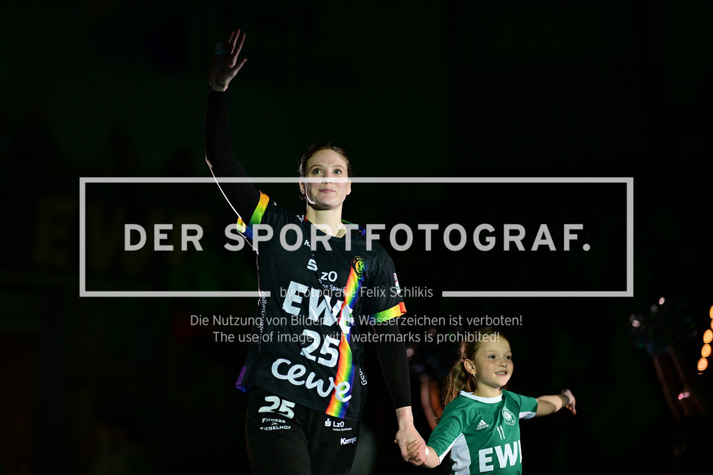 Handball I Frauen I Saison 2025-2026 I 1. HBF I 5. Spieltag I VfL Oldenburg - Buxtehuder SV I 16426 | Der Sportfotograf. - Realisiert mit Pictrs.com
