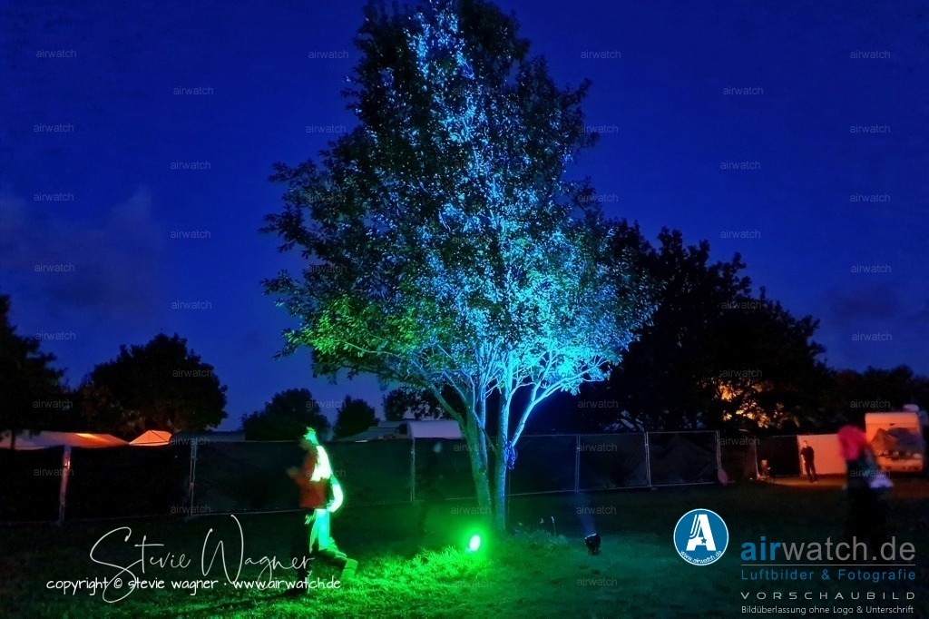 Bachblyten® Festival 2023 | Entdecken Sie atemberaubende Luftbilder und Fotografien auf airwatch.de - Tauchen Sie ein in eine Welt voller faszinierender Aufnahmen aus der Vogelperspektive.