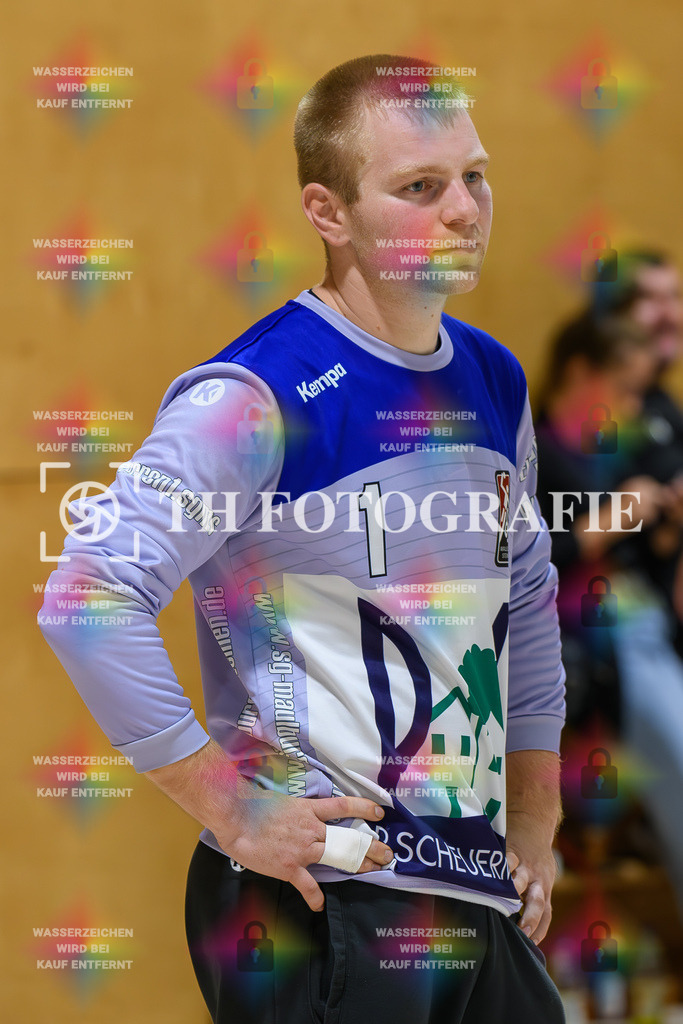 GER, SG Maulburg/Steinen - HSV Schopfheim, Handball, Landesliga, 4. Spieltag, Saison 2023/2024, 14.10.2023 | Rubens Freuschle (SG Maulburg/Steinen, #01)

GER, SG Maulburg/Steinen - HSV Schopfheim, Handball, Landesliga, 4. Spieltag, Saison 2023/2024, 14.10.2023

Foto: TH Fotografie/Thomas Hess