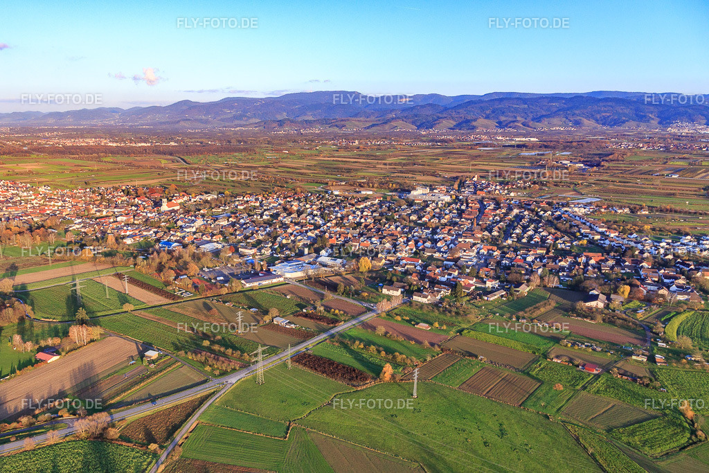 Ortsansicht von Westen | Luftbild: Ortsansicht von Westen im Ortsteil Urloffen in Appenweier im Bundesland Baden-Württemberg in Deutschland. Foto: IMG_120005.jpg vom 30.11.2019 durch Werner Riehm/FLY-FOTO.de - Realisiert mit Pictrs.com