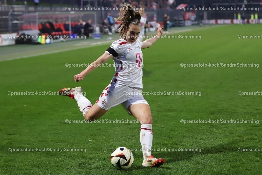 xSSC28032501014 | 28.03.2025, xsscx, Frauen Fußball, 1. FC Köln - FC Carl Zeiss Jena, 1. Fußball Bundesliga, Franz-Kremer-Stadion, Saison 2024 2025: Alena Bienz (1. FC Köln 11) DFB regulations prohibit any use of photographs as image sequences and or quasi-video.
