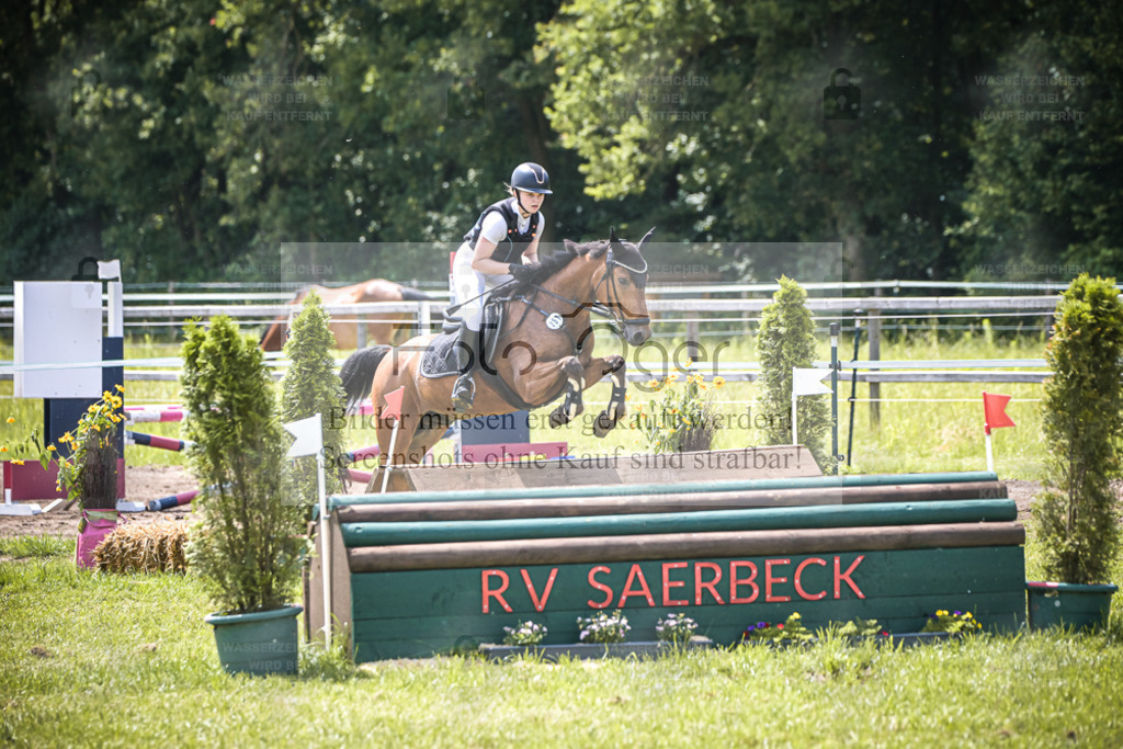 DOS_5927 | Entdecke hochwertige Reitturnierfotos von Foto Oger. Professionell, emotional und authentisch – jetzt Lieblingsmomente im Shop bestellen. - Realisiert mit Pictrs.com