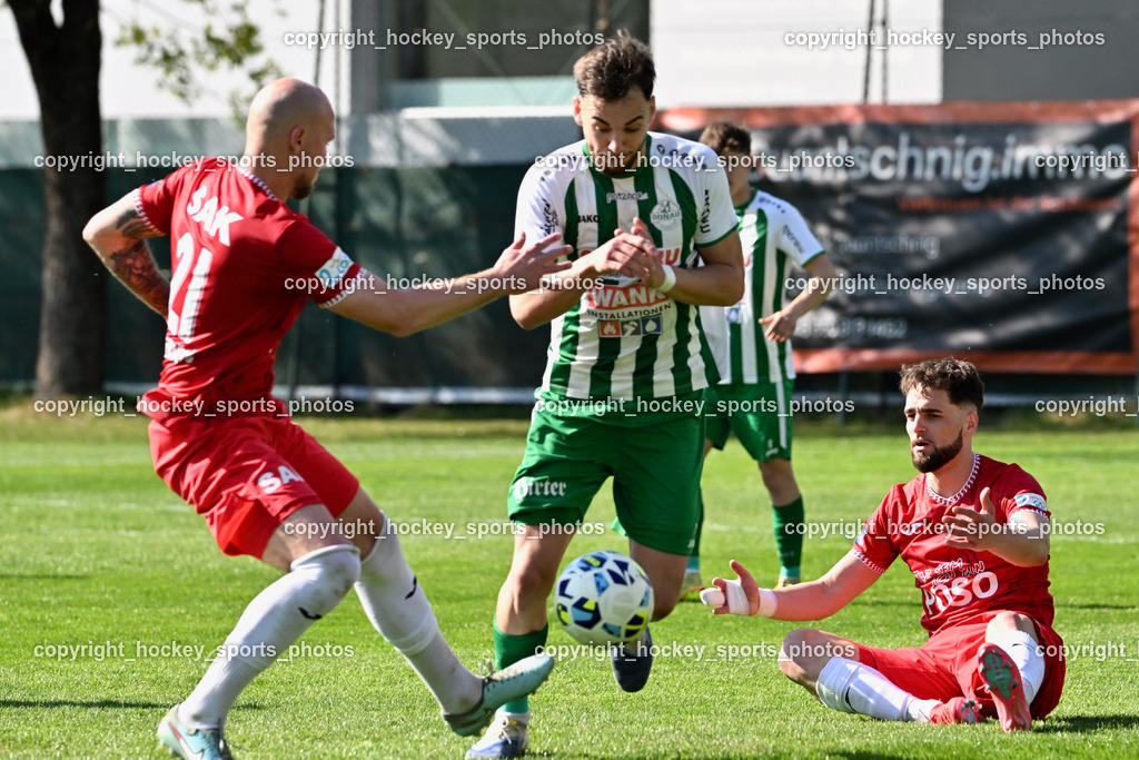 SV Donau Klagenfurt vs. SAK | #21 Zan Benedicic SAK, #70 Melvin Osmic SV Donau,  #24 Jovan Koprivica SAK, SV Donau Klagenfurt vs. SAK, SV Donau Klagenfurt vs. SAK am 11.04.2026 in Klagenfurt (Sportplat Donau ), Austria, (Photo by Bernd Stefan)