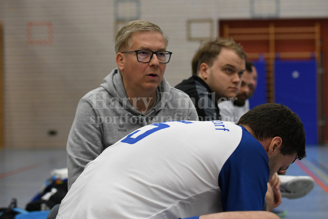 HC Deggendorf :  TSV Rottenburg  | Kai-Uwe  Herrlich  (Trainer HC Deggendorf) - Realisiert mit Pictrs.com