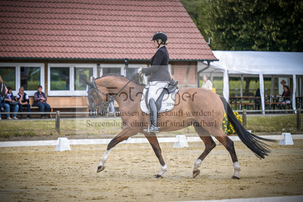 DOS_9264 | Entdecke hochwertige Reitturnierfotos von Foto Oger. Professionell, emotional und authentisch – jetzt Lieblingsmomente im Shop bestellen.Deutschlandweite Turnierfotografie. - Realisiert mit Pictrs.com