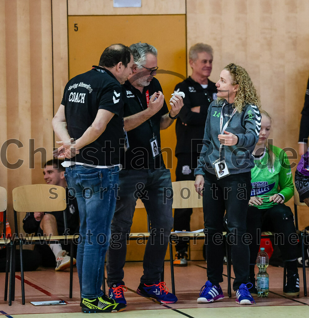 2023-12-16_095_SpVgg_Altenerding_gegen_HC_Donau-Paar_II | Erding, Deutschland, 16.12.2023:
Handball, Bezirksoberliga Frauen Altbayern 2023 / 2024, 10. Spieltag, SpVgg Altenerding gegen HC Donau/Paar II, Endergebnis: 22:22

Foto: Christian Riedel / fotografie-riedel.net