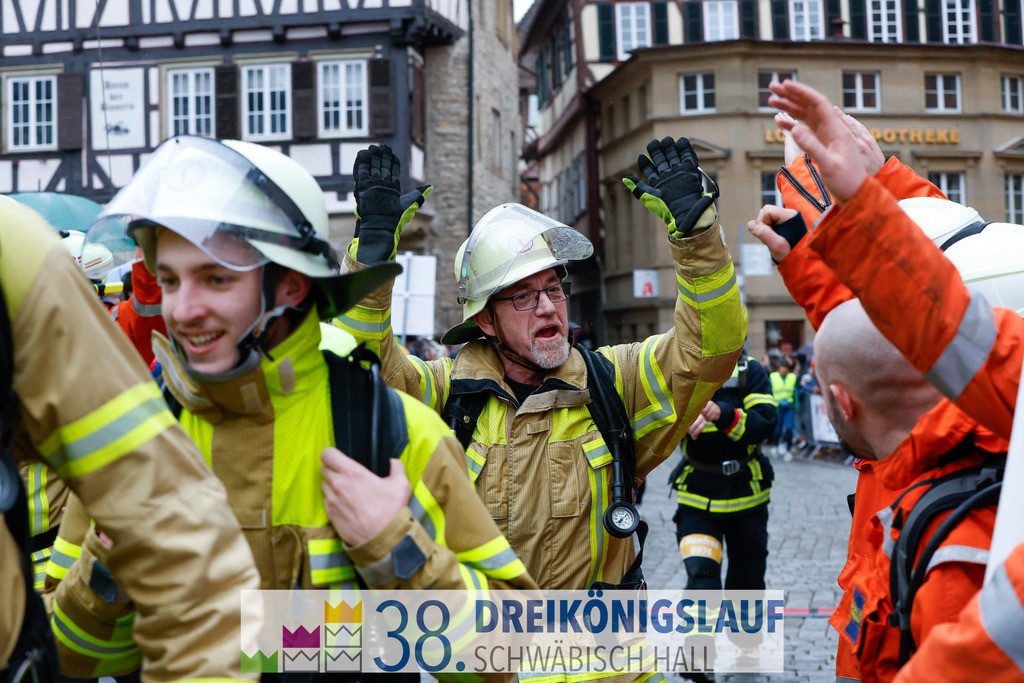 5km Roewisch Wohnbau Cup | 3 Koenigslauf 2024 5km Roewisch Wohnbau Cup - Realisiert mit Pictrs.com