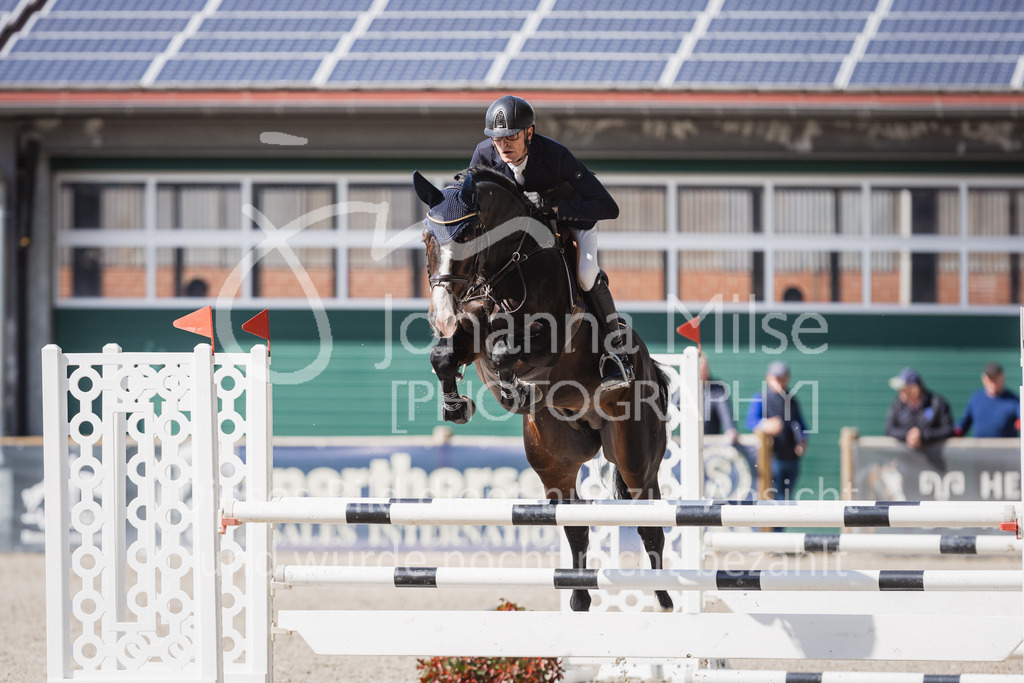 230516_Mühlen_04SprPf-L-479 | Deine schönsten Turniermomente als professionelle Fotos! Entdecke hochwertige Pferdesport-Fotografie im Online-Shop. Jetzt Fotos finden & bestellen!