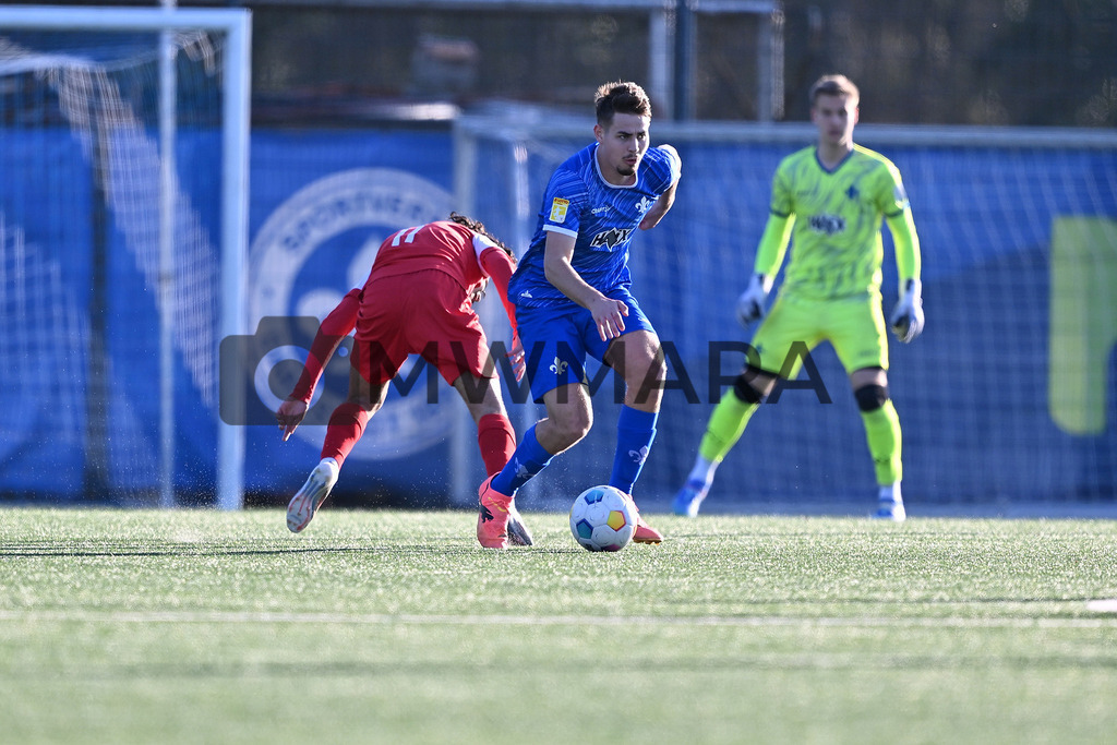 250305_EP__1607 | MWMARA - Realisiert mit Pictrs.com