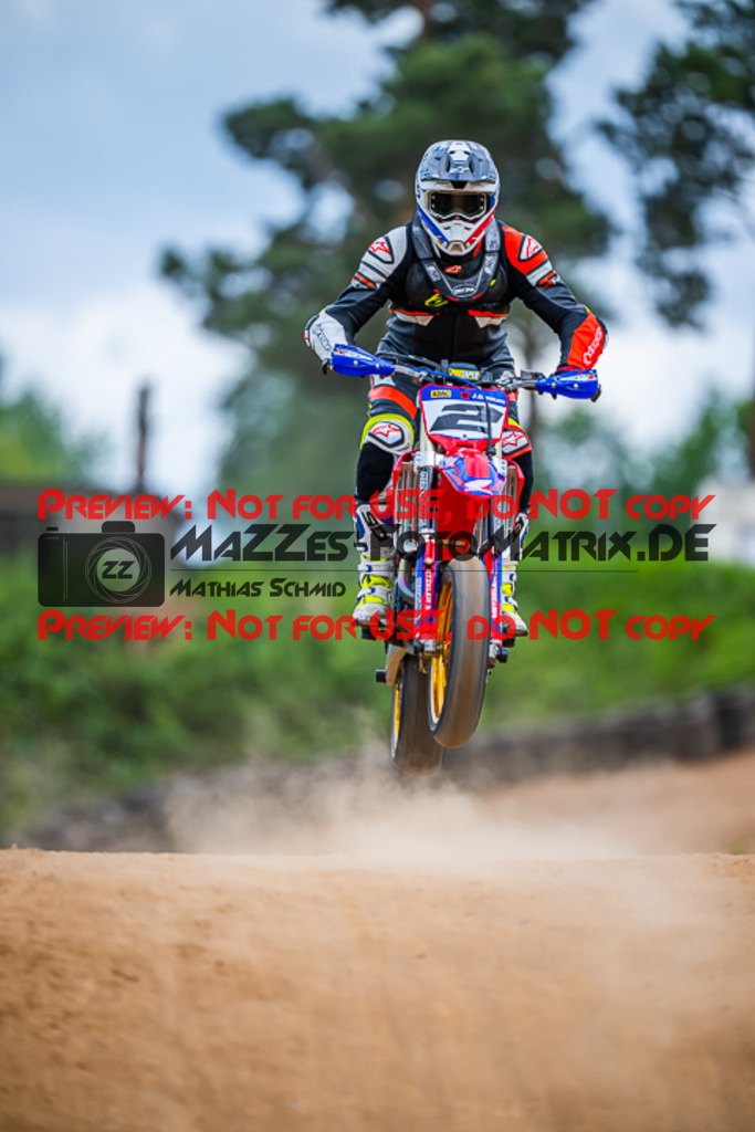 MaZZes_FotoMatrix_220528_6129 | Fotograf Mathias Schmid
Sportfotograf,
Eventfotograf,
Hochzeitsfotograf,
Portraitfotograf