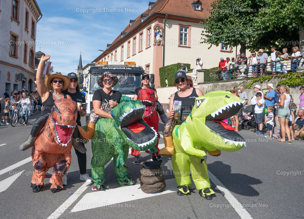 32_Winzerfestumzug-Bensheim | bbe, Bensheim, Winzerfestunmzug 2025, Musiktheater Rex, ,, Bild: Thomas Neu