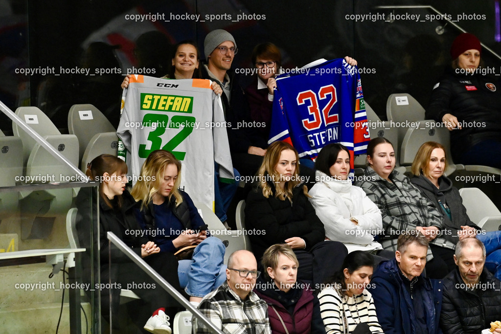 ATSE Graz vs. EHC Lustenau | EHC Lustenau Fan, ATSE Graz Fan, Fans von #32 Stefan Daniel EHC Lustenau, ATSE Graz vs. EHC Lustenau, ATSE Graz vs. EHC Lustenau am 14.02.2026 in Graz (Merkur Eishalle ), Austria, (Photo by Bernd Stefan)