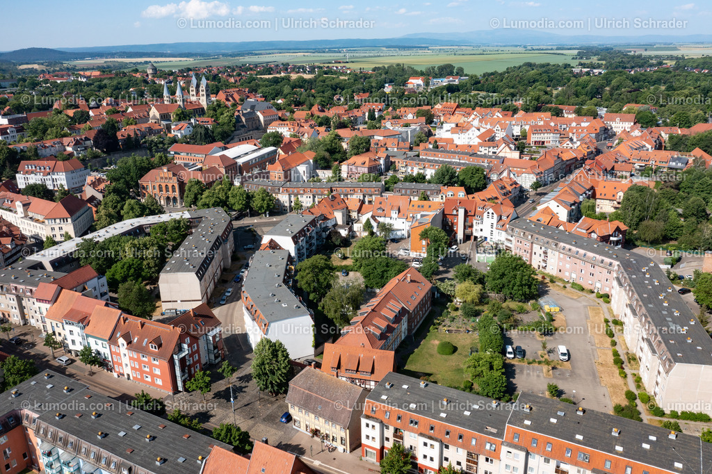 10049-51636 - Luftbild Halberstadt | Stockfoto und Bilderpool mit Bildmaterial aus Deutschland, dem Harz, Halberstadt, Quedlinburg, Wernigerode und weltweit. Qualitativ hochwertige und professionelle Fotos anschauen und kaufen. - Realisiert mit Pictrs.com